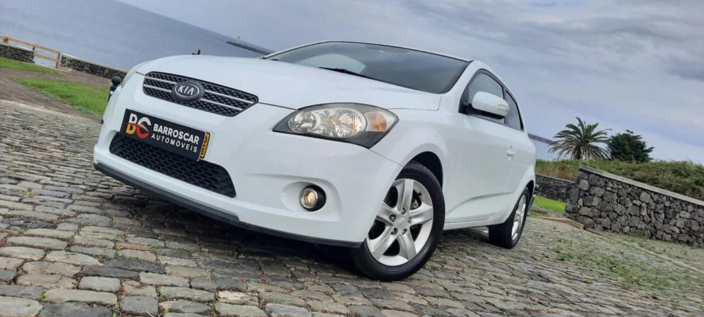 2010 - KIA CEED S - COUPÉ 1.4 CVVT EX SPORT