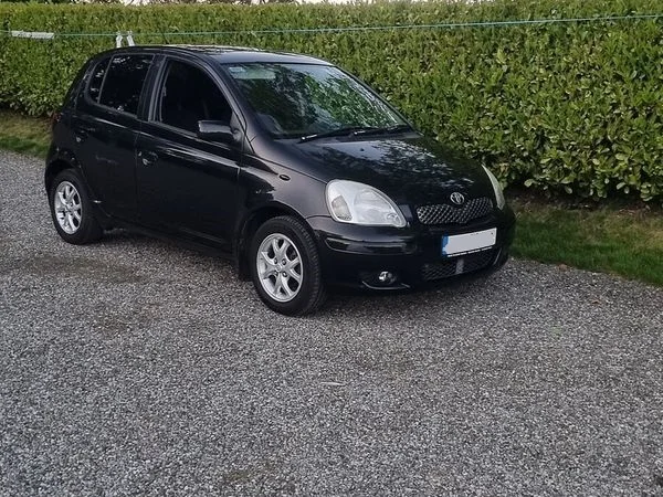 2004- TOYOTA YARIS 1.3 VVT-I SOL AUTOMÁTICO