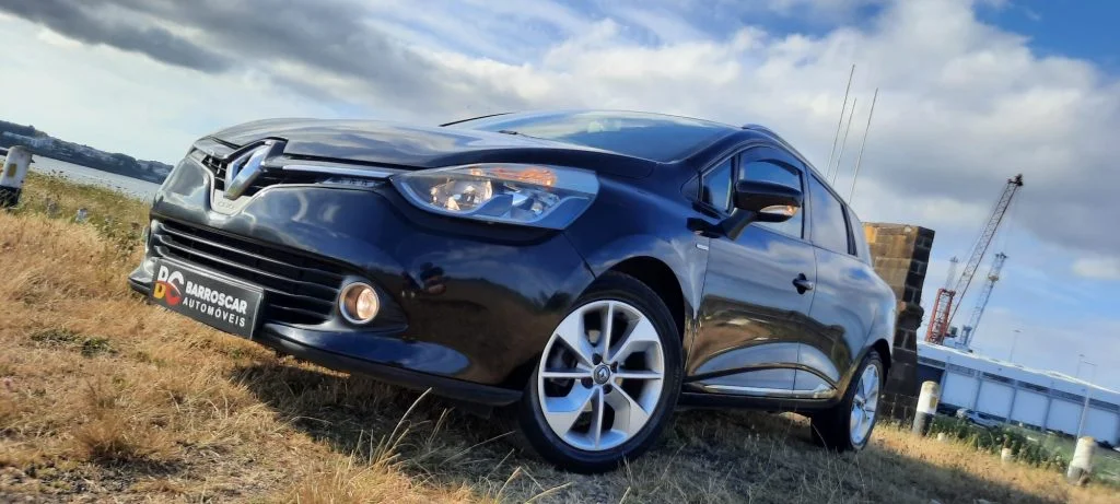 2016 - RENAULT CLIO ST 1.5 DCI LIMITED